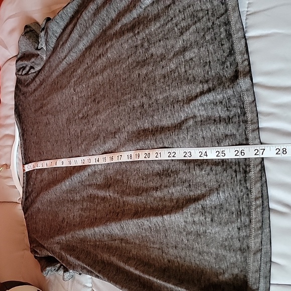 Rock and Republic key hole neckline Kiss top gray silver red size XL - Picture 7 of 8